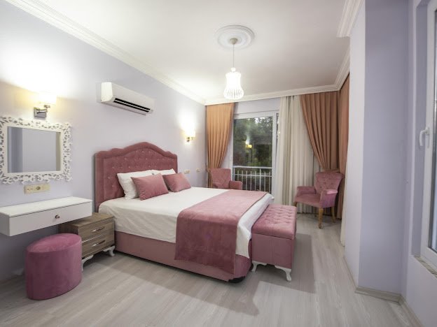 GÜVEN HOMES'TAN FETHİYE FARALYADA SATILIK EŞYALI 5+2 LÜKS VİLLA