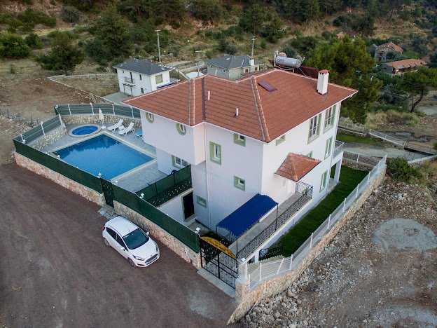 GÜVEN HOMES'TAN FETHİYE FARALYADA SATILIK EŞYALI 5+2 LÜKS VİLLA