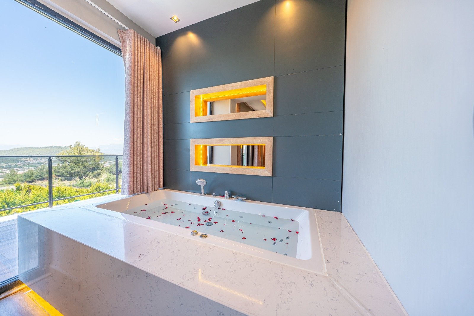 GÜVEN HOMES'TAN ÖLÜDENİZDE SATILIK KAPALI ISITMALI HAVUZLU 4+1 VİLLA