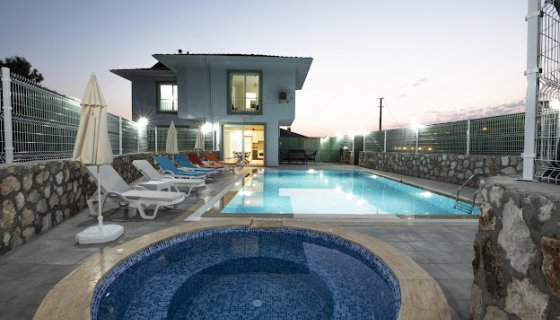 GÜVEN HOMES'TAN FETHİYE FARALYADA SATILIK EŞYALI 5+2 LÜKS VİLLA